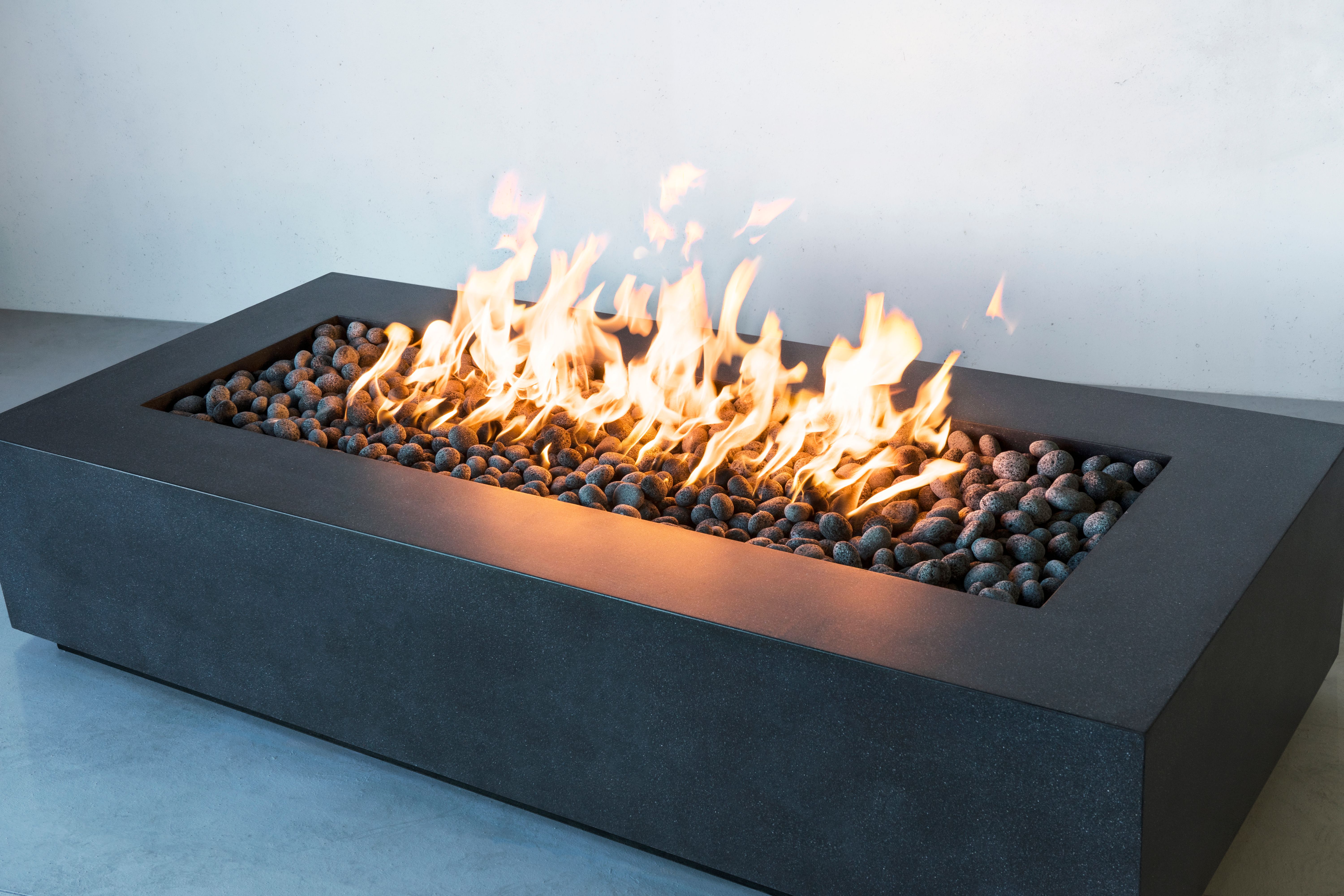 Wetstone Design Lumera Linear GFRC Gas Fire Table 55 - 95 in. (Wetstone Linear Fire Bowl Length: 55 inches, Wetstone Burner Options: Stainless Steel)